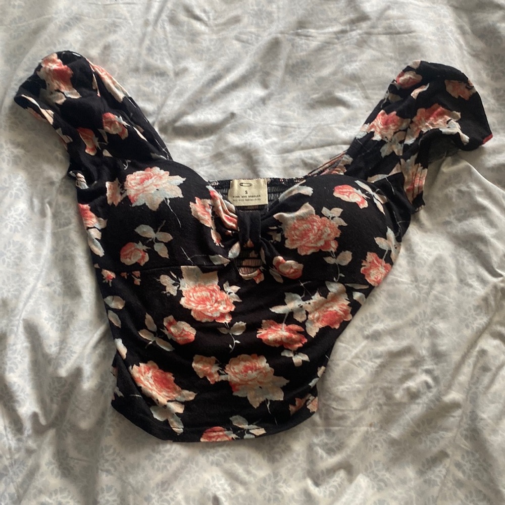 Off the shoulder